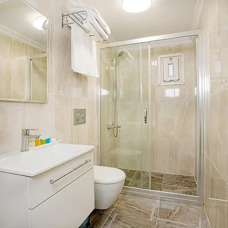 Sim Crown 3* Istanbul