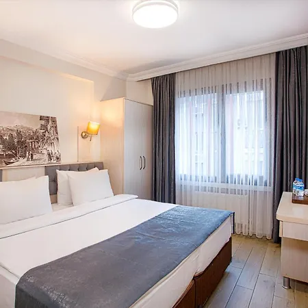 Hotel Sim Crown