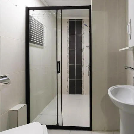 Hotel Sim Crown 3*